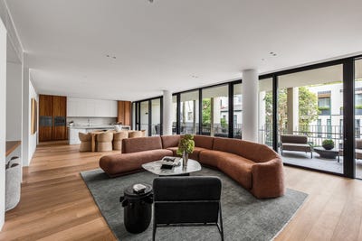 /international/au/101-111-mathoura-road-toorak-vic-152642960/