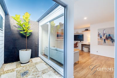 /international/au/2-16-allandale-road-green-point-nsw-152550172/