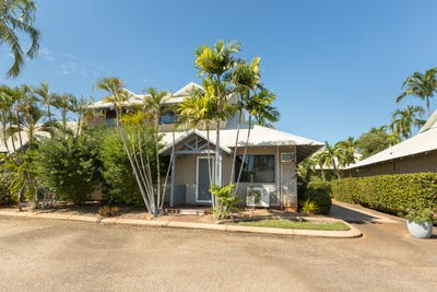 /international/au/7-4-murray-road-cable-beach-wa-148688736/