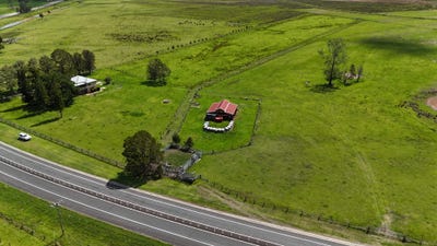 /international/au/1977-macleay-valley-way-clybucca-nsw-700385096/