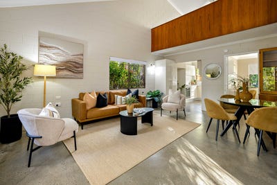 /international/au/1-1-mcpherson-close-edge-hill-qld-151475880/