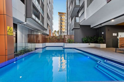 /international/au/1107-91-kittyhawk-drive-chermside-qld-151015016/