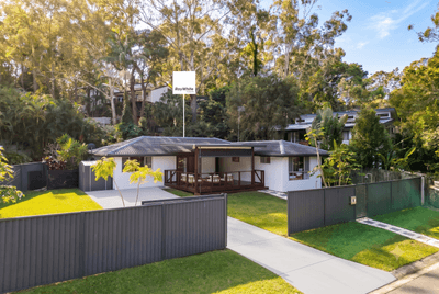 /international/au/5-lucania-street-currumbin-waters-qld-151384020/