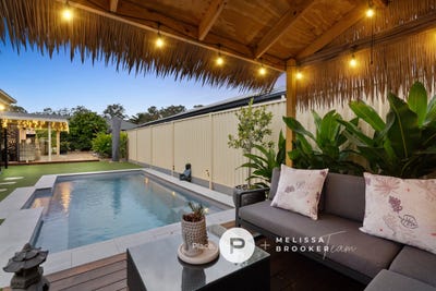 /international/au/28-paddington-street-bellmere-qld-152471416/