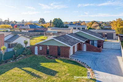 /international/au/70-hobhouse-street-longford-tas-151171504/