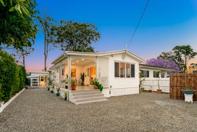 /international/au/45-old-logan-road-gailes-qld-152668888/