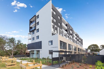 /international/au/305-315-taren-point-road-caringbah-nsw-151476932/