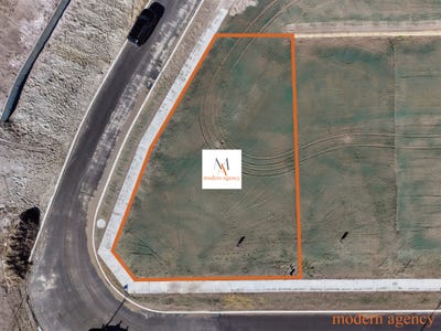 /international/au/20-pisello-parkway-wellard-wa-204560212/