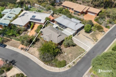 /international/au/1-1-jude-court-spring-gully-vic-150502828/