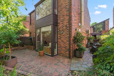/international/au/6-373-south-terrace-adelaide-sa-150764920/