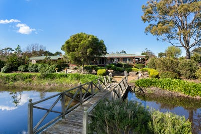 /international/au/55-joseph-road-corinella-vic-700417948/