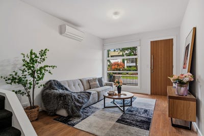 /international/au/44-africaine-avenue-lightsview-sa-151447000/