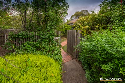 /international/au/22-32-bunbury-street-stirling-act-150649124/