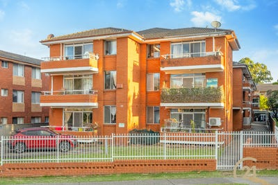 /international/au/8-49-hamilton-road-fairfield-nsw-151448744/