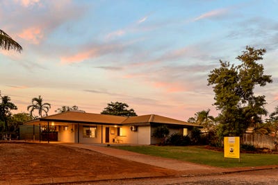 /international/au/38-miller-way-broome-wa-148350264/