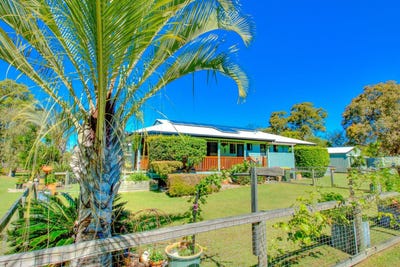 /international/au/258-anderson-way-agnes-water-qld-152089708/