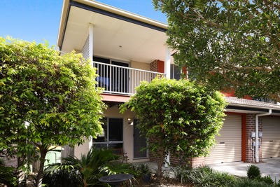 /international/au/38-1-mcauley-parade-pacific-pines-qld-151423444/