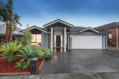 /international/au/8-peterborough-drive-doreen-vic-148490780/