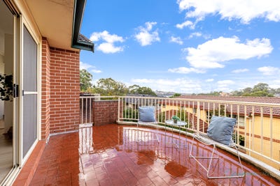 /international/au/17-2-bellbrook-avenue-hornsby-nsw-151260176/