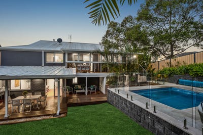 /international/au/1-seacres-close-wadalba-nsw-152643380/