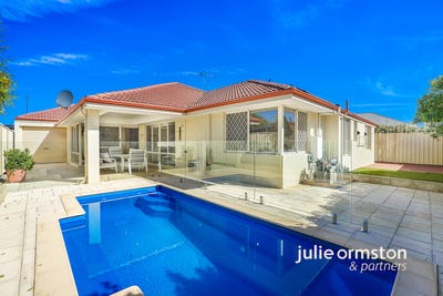/international/au/60-bowmore-drive-wanneroo-wa-151131268/