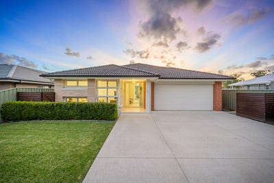 /international/au/15-priscilla-crescent-cooranbong-nsw-151103424/