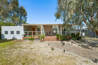 /international/au/40-longwood-road-avenel-vic-152332036/