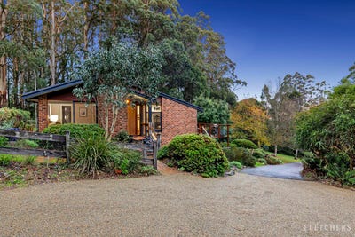/international/au/53-range-road-olinda-vic-151307532/