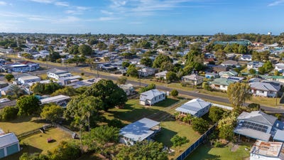 /international/au/53-may-street-walkervale-qld-151378076/