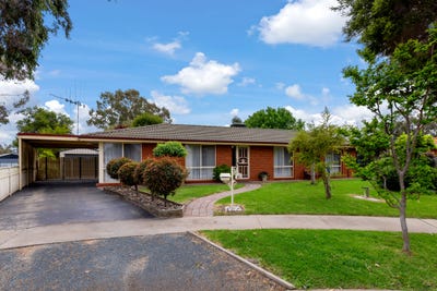 /international/au/16-foster-street-swan-hill-vic-152543300/