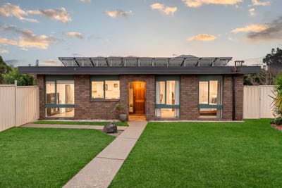 /international/au/12-weatherby-avenue-cambridge-park-nsw-151493320/