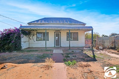 /international/au/620-blende-street-broken-hill-nsw-148500984/
