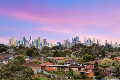 /international/au/350-duke-street-sunshine-north-vic-150675660/