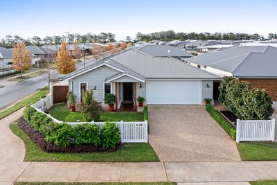/international/au/48-fairweather-boulevard-highfields-qld-151183872/