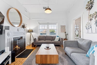 /international/au/26-west-lakes-boulevard-albert-park-sa-148716460/?lang=en