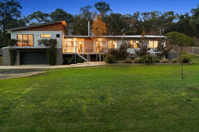 /international/au/7-hannah-close-buninyong-vic-151533072/