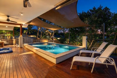 /international/au/88-country-road-cannonvale-qld-152643448/