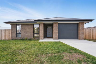 /international/au/174-main-street-kempton-tas-148457740/