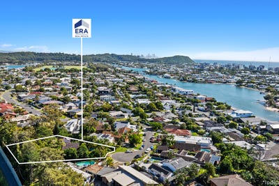 /international/au/7-bunya-place-palm-beach-qld-150982868/