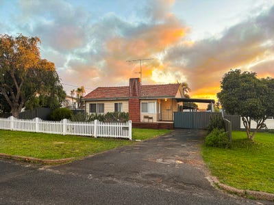 /international/au/15-limmer-street-manjimup-wa-151592080/