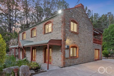 /international/au/49a-sturt-valley-road-stirling-sa-152676444/