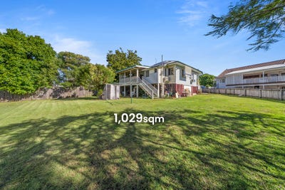 /international/au/23-maple-street-wavell-heights-qld-148645276/
