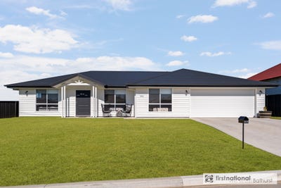 /international/au/569-eleven-mile-drive-eglinton-nsw-150611464/