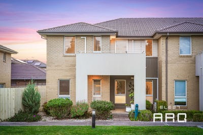 /international/au/3-61-eloura-circuit-taylors-hill-vic-152675160/