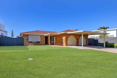 /international/au/39-oomoo-street-buddina-qld-151926096/