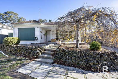 /international/au/1308-geelong-road-mount-clear-vic-148427552/