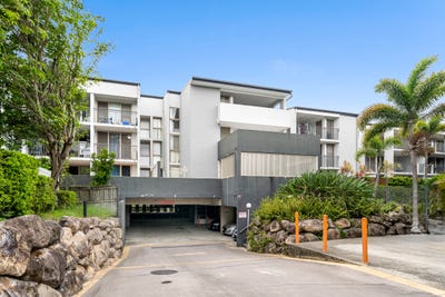 /international/au/21-8-mascar-street-upper-mount-gravatt-qld-151615760/