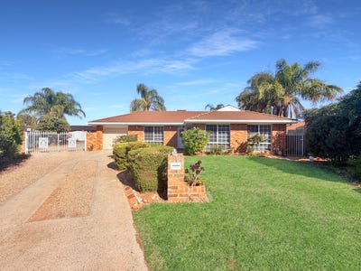 /international/au/3-reggio-place-leeton-nsw-151313680/