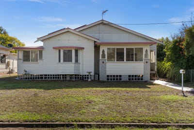 /international/au/23-hume-street-pittsworth-qld-151515976/