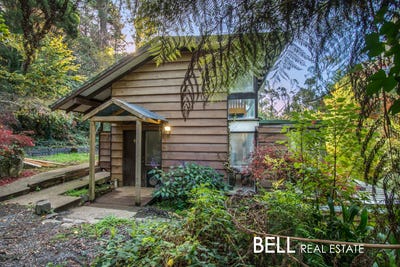 /international/au/9-price-road-kalorama-vic-151317344/